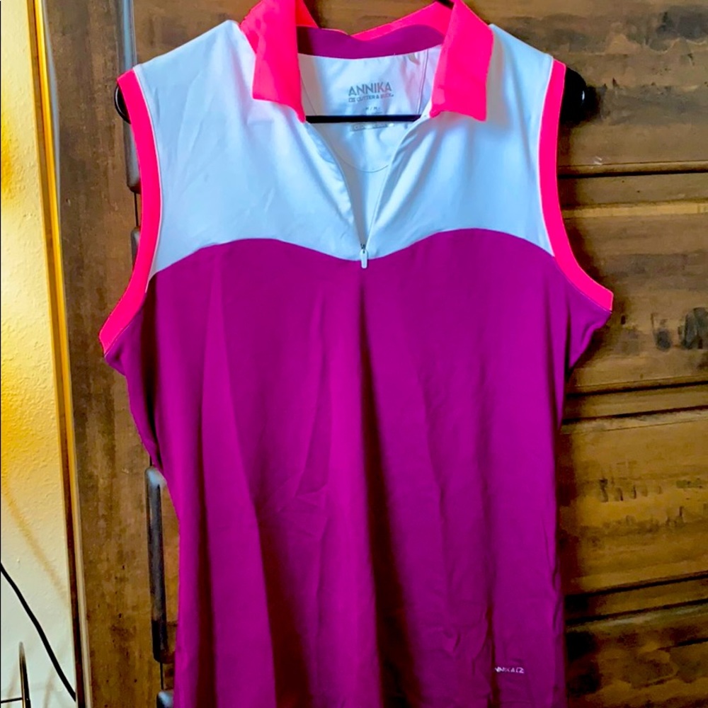 Annika Size medium golf top